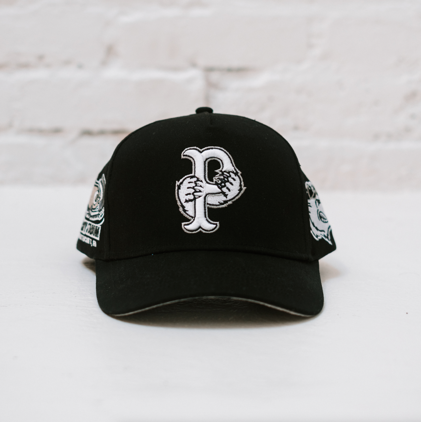 Aone Paw Sox reimagined snapback (black)